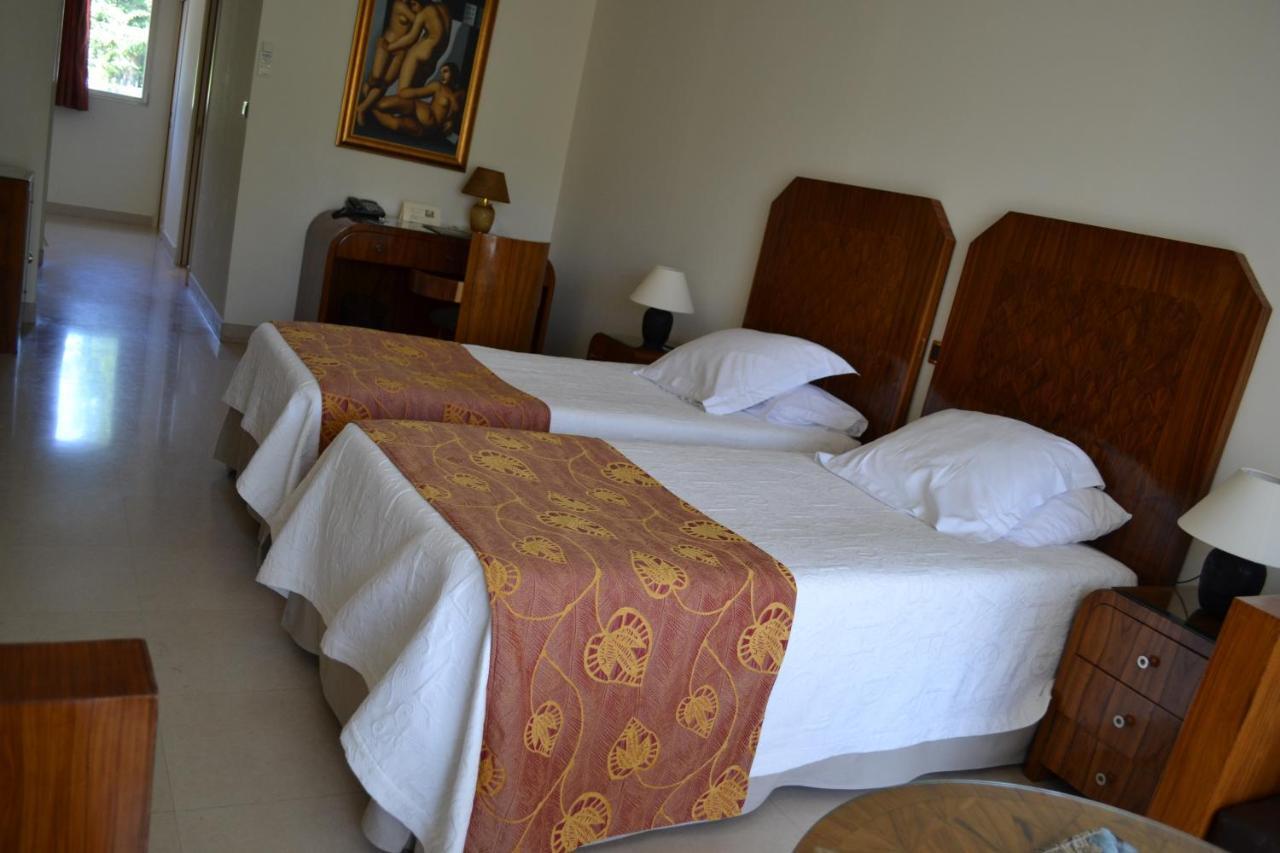 Logis L'Auberge - Maison Glenn Anna Saint Anne-dʼAuray Zimmer foto